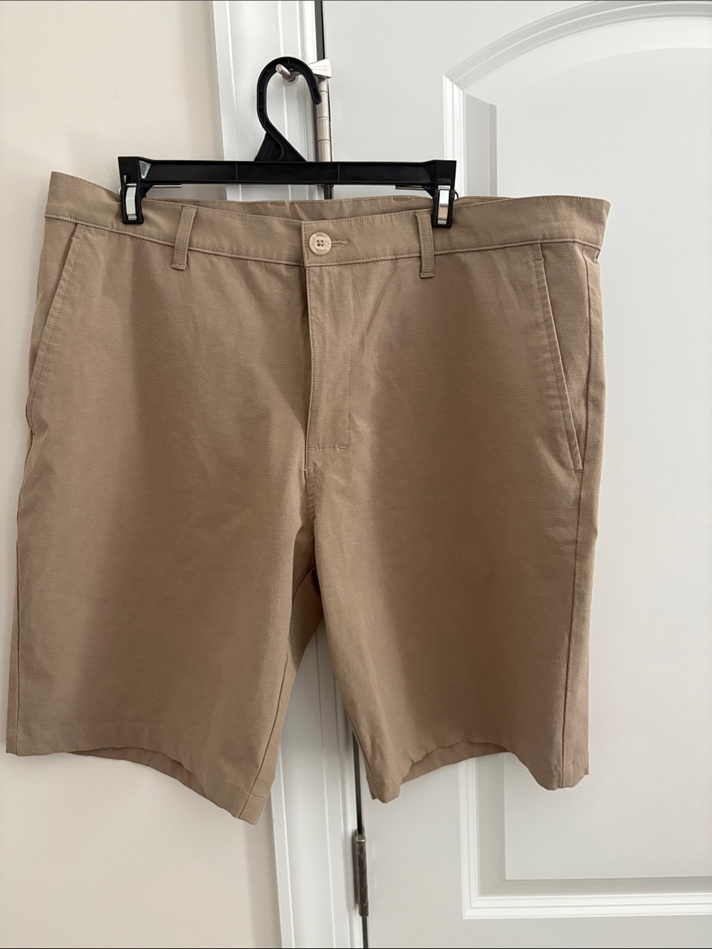 Callaway Men's Tan Flat Front Golf Shorts
